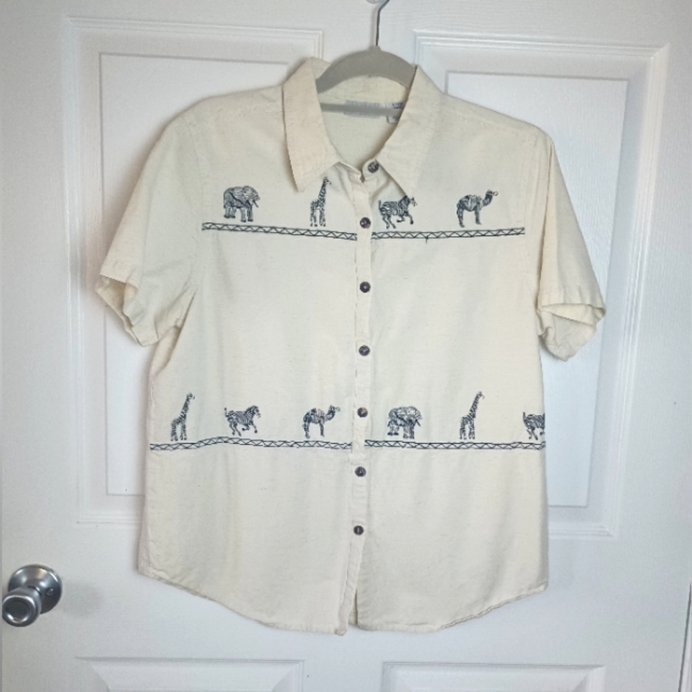 Cabin Creek Sz Large Linen Button Front Short Sleeve Top Embroidered Animals